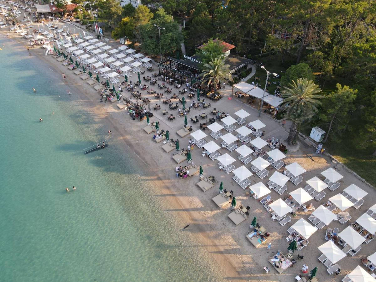 קמר Meder Resort Hotel מראה חיצוני תמונה