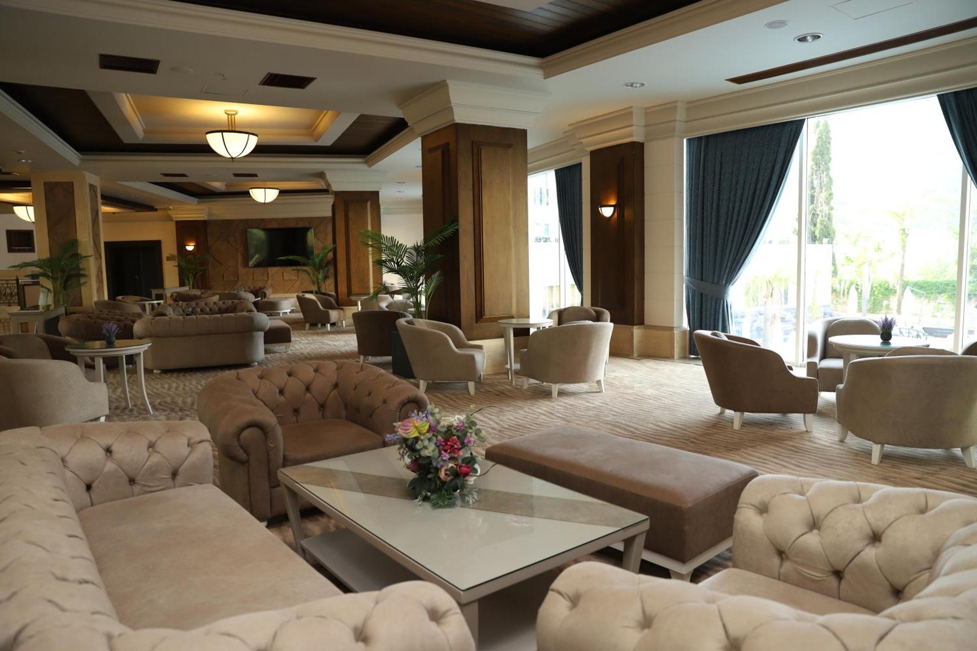 קמר Meder Resort Hotel מראה חיצוני תמונה